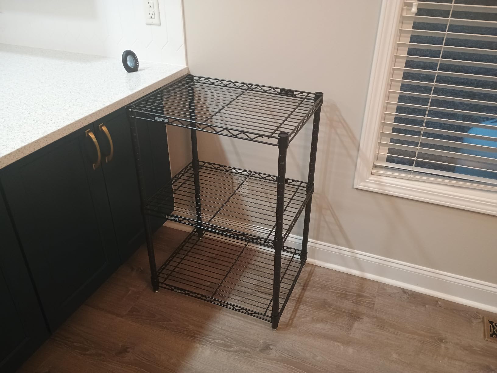 METRO Professional's Choice Commercial-Grade NSF Shelving Unit - Multipurpose Adjustable Wire Shelf for Home, Garage, Kitchen and More - 4 Shelves, 18
