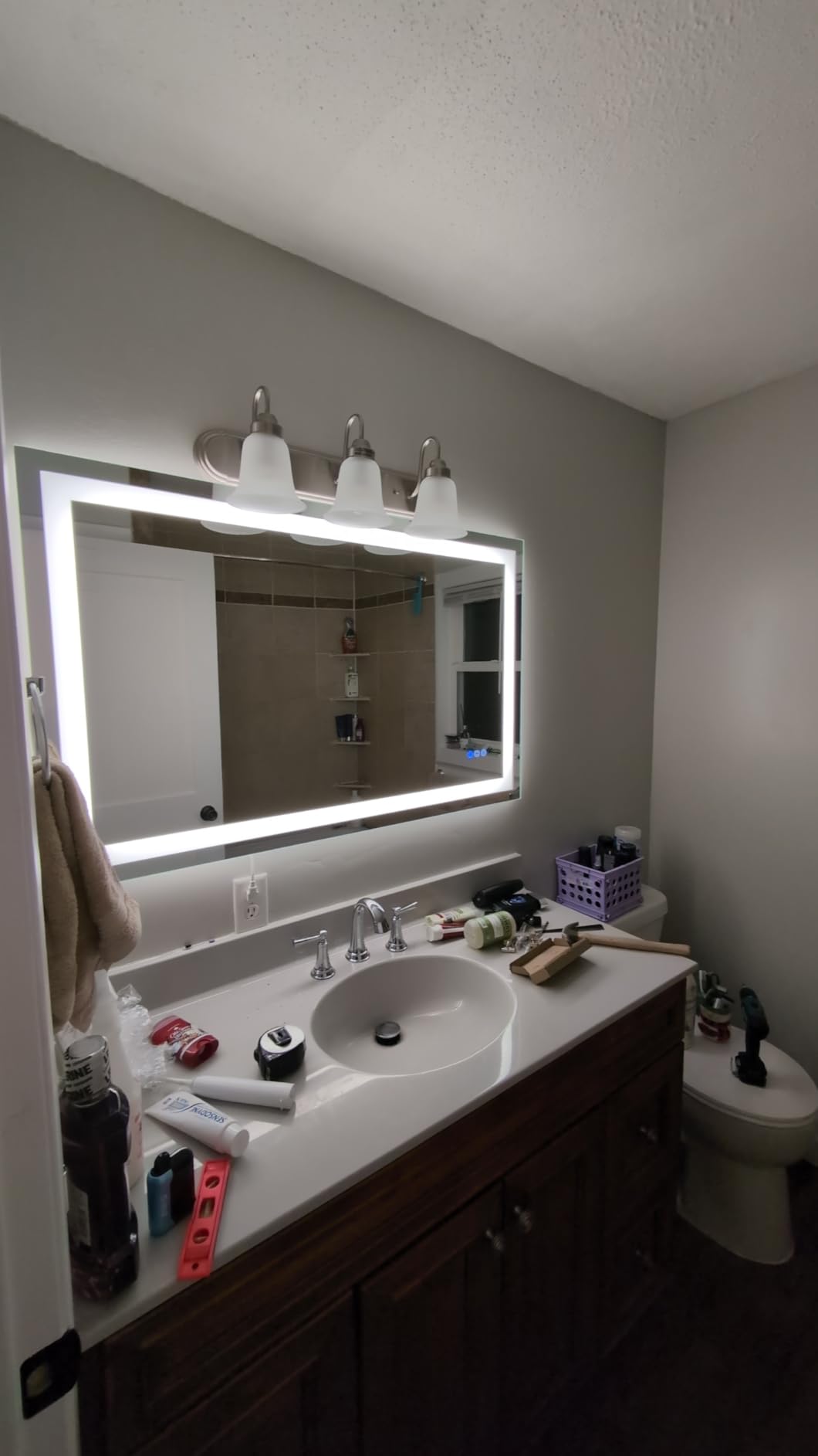 ISKM 24x32 LED Mirror for Bathroom, Front and Back Lit, Anti-Fog, Dimmable customer photo 2