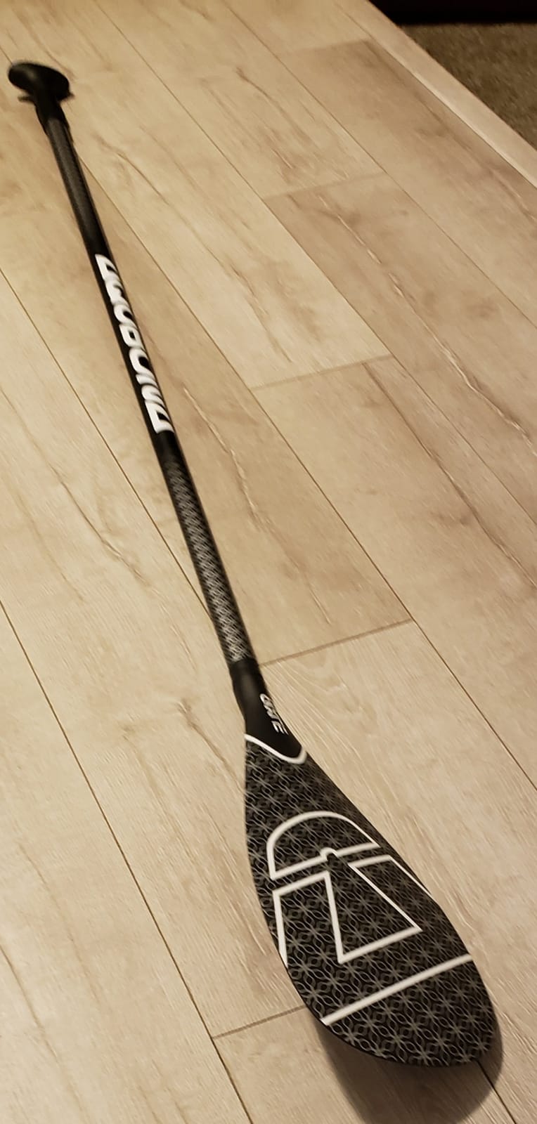 AQUBONA SUP Paddle- 3 Pieces 100% Carbon Fiber Adjustable Stand Up Paddle Board Paddle, Portable Durable Floating Paddle Board. customer photo 2