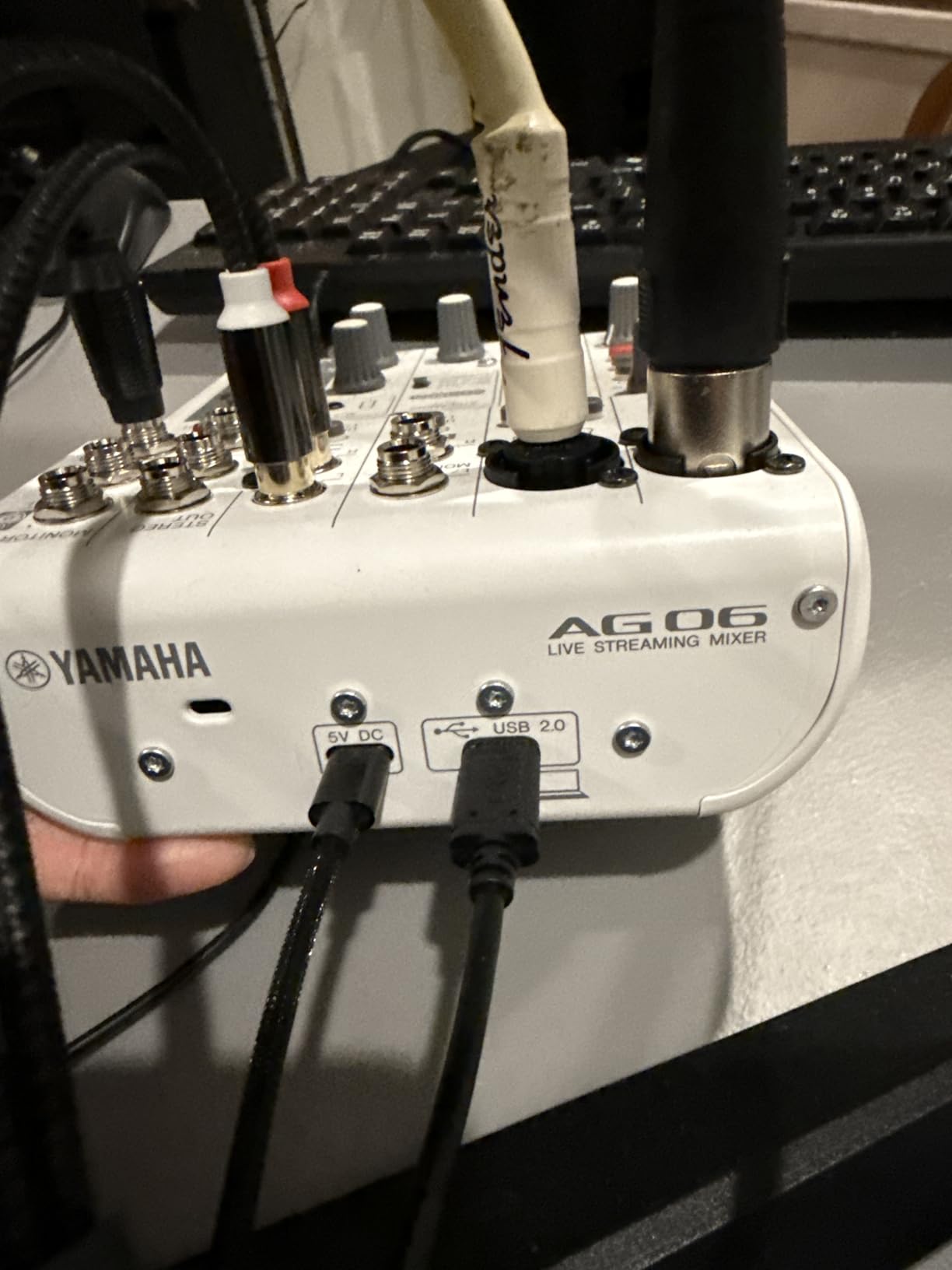Yamaha AG06MK2 White 6-Channel USB-C Audio Interface & Live Streaming Mixer | with LOOPBACK, DSP Effects, Cubase AI And WaveLab Cast customer photo 1
