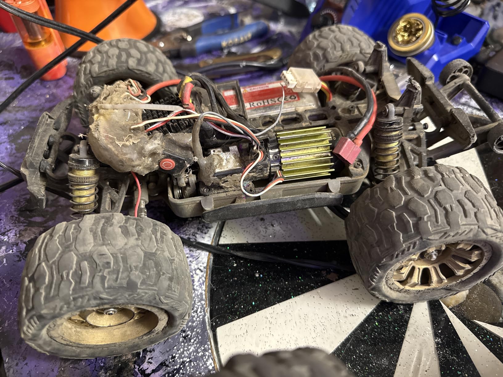HYPER GO H16DR 1:16 Scale Ready to Run Fast Remote Control Car, High Speed Jump RC Monster Truck, Off Road RC Cars, 4WD All Terrain RTR RC Truck with 2 LiPo Batteries for Boys and Adults customer photo 1