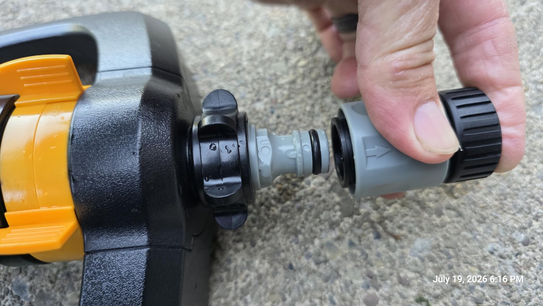Melnor XT Oscillating Sprinkler, 4500 Sq Ft: Flow, Width & Range Adjust customer photo 2