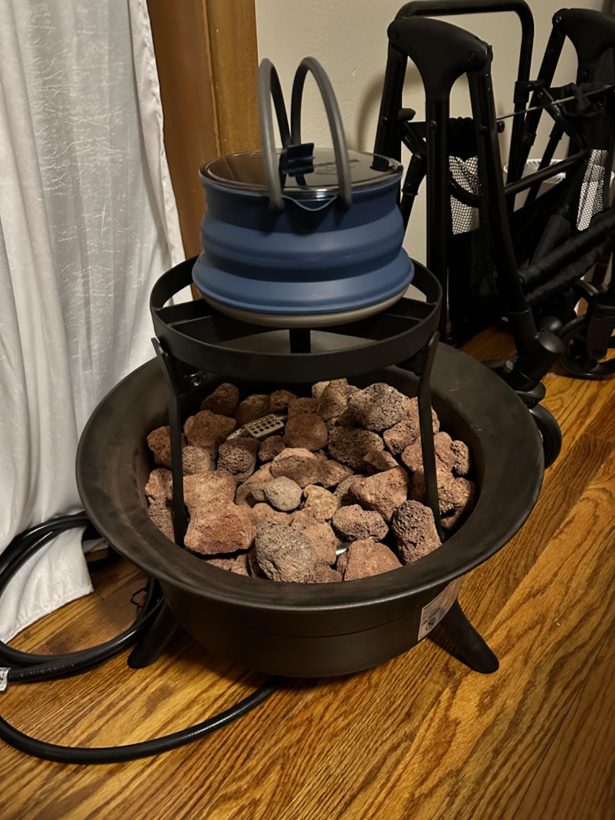 Amazon Basics Portable Propane Fire Pit, 19 inch Round Gas for Patio, 55,000 BTU, Carry Strap, Heat, Warmth and Ambience customer photo 2