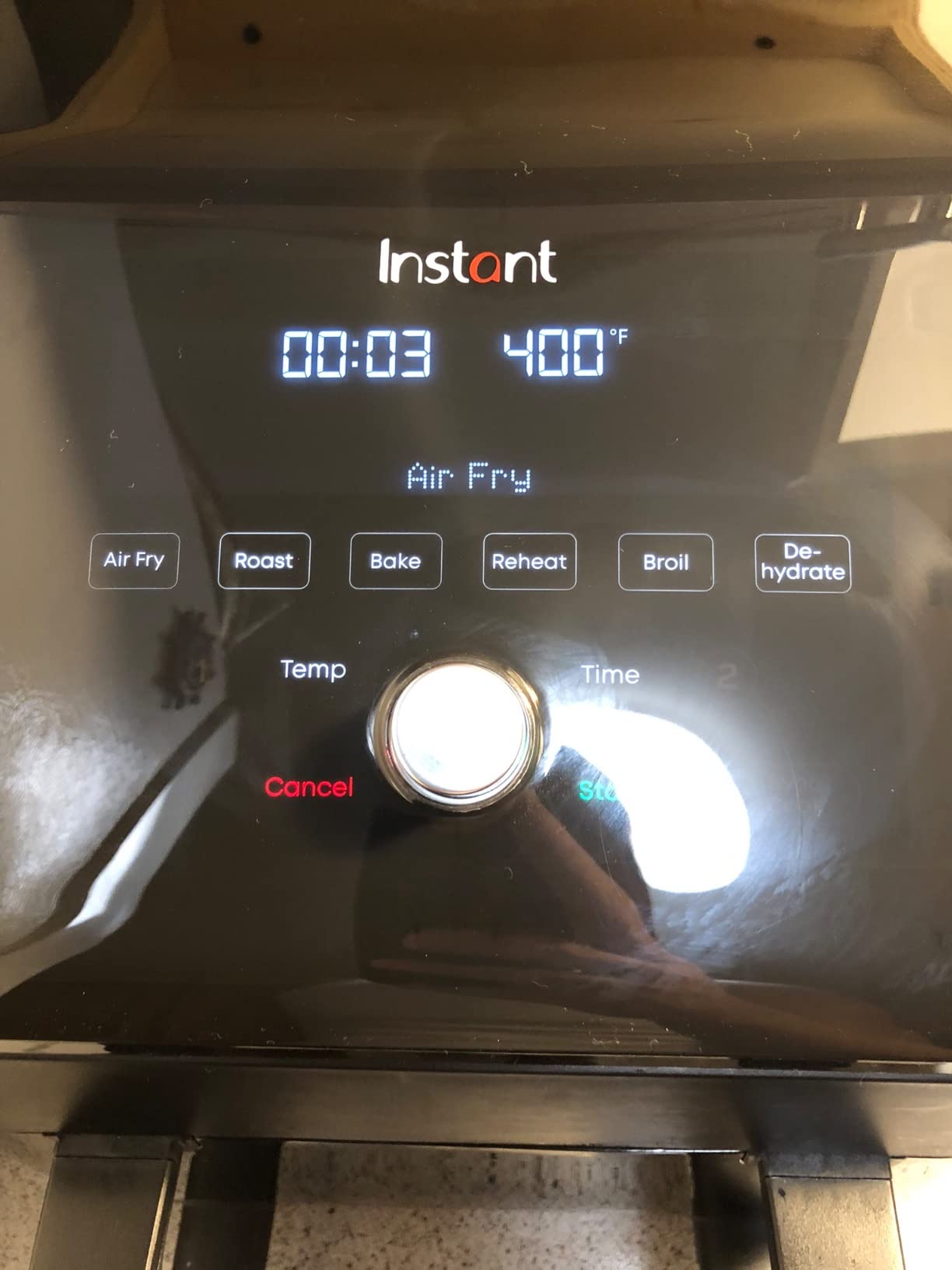Instant Pot VersaZone 9QT Air Fryer,8-in-1 Functions with EvenCrisp Technology, Crisps,Broils, Bakes,Roasts, Dehydrates,Reheats at Same or Different Temperature, from the Makers of Instant Pot, Black customer photo 1