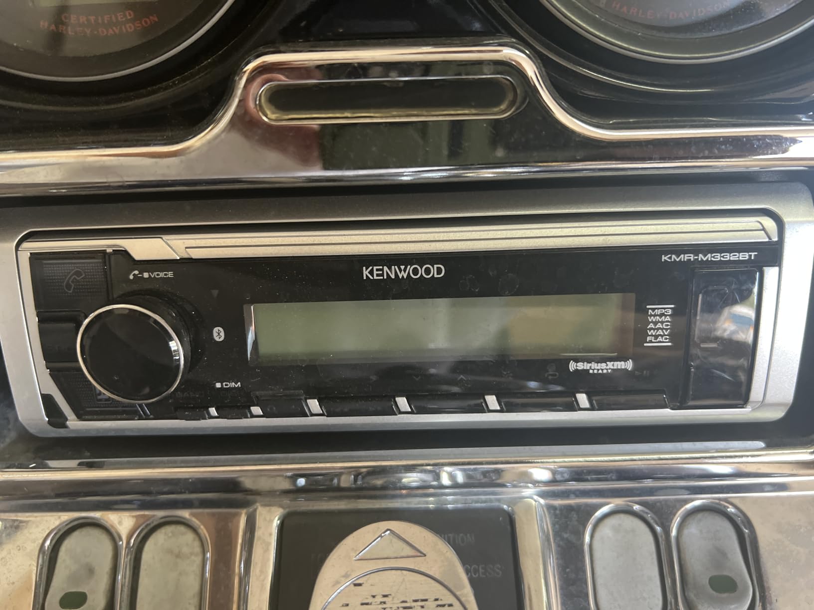 KENWOOD KMR-M332BT Car & Marine Stereo - Single Din, Bluetooth Audio, USB MP3, Aux in, AM FM Radio SiriusXM Ready, Weatherproof, Multi Color Illumination customer photo 2