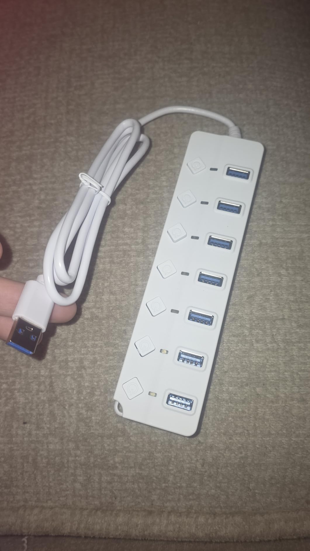 USB Hub 7 Port, USB Splitter with Individual On/Off Switches and Lights. customer photo 1