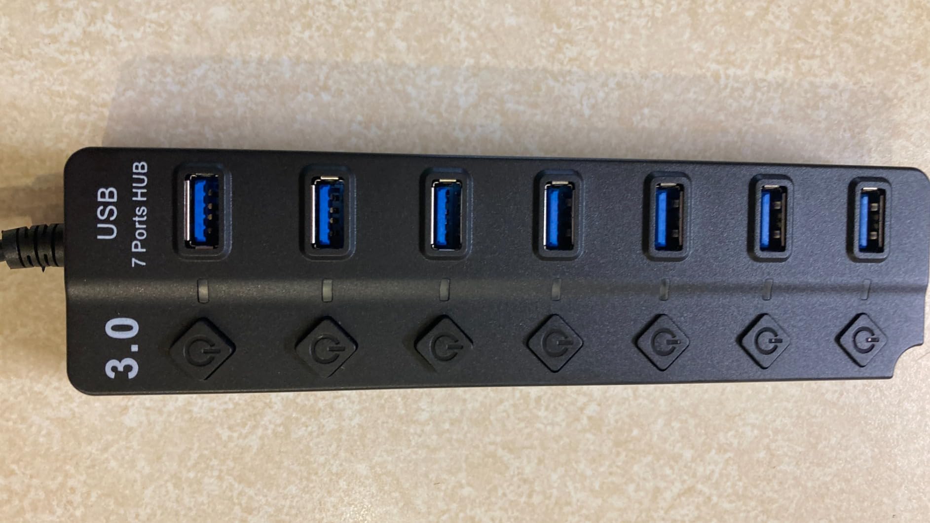 USB Hub 7 Port, USB Splitter with Individual On/Off Switches and Lights. customer photo 2