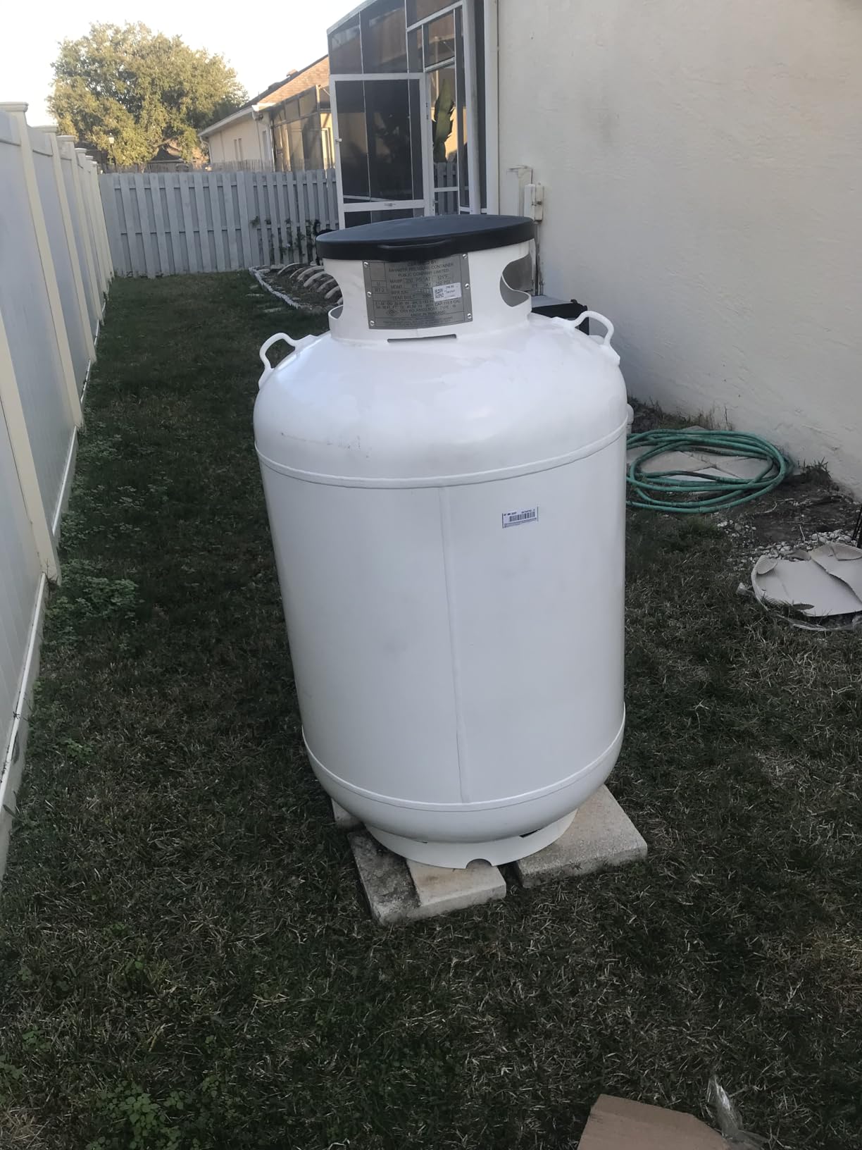 Flame King YSN420ASME 420LB (120 Gallon) ASME Vertical Steel Propane Tank, White customer photo 1