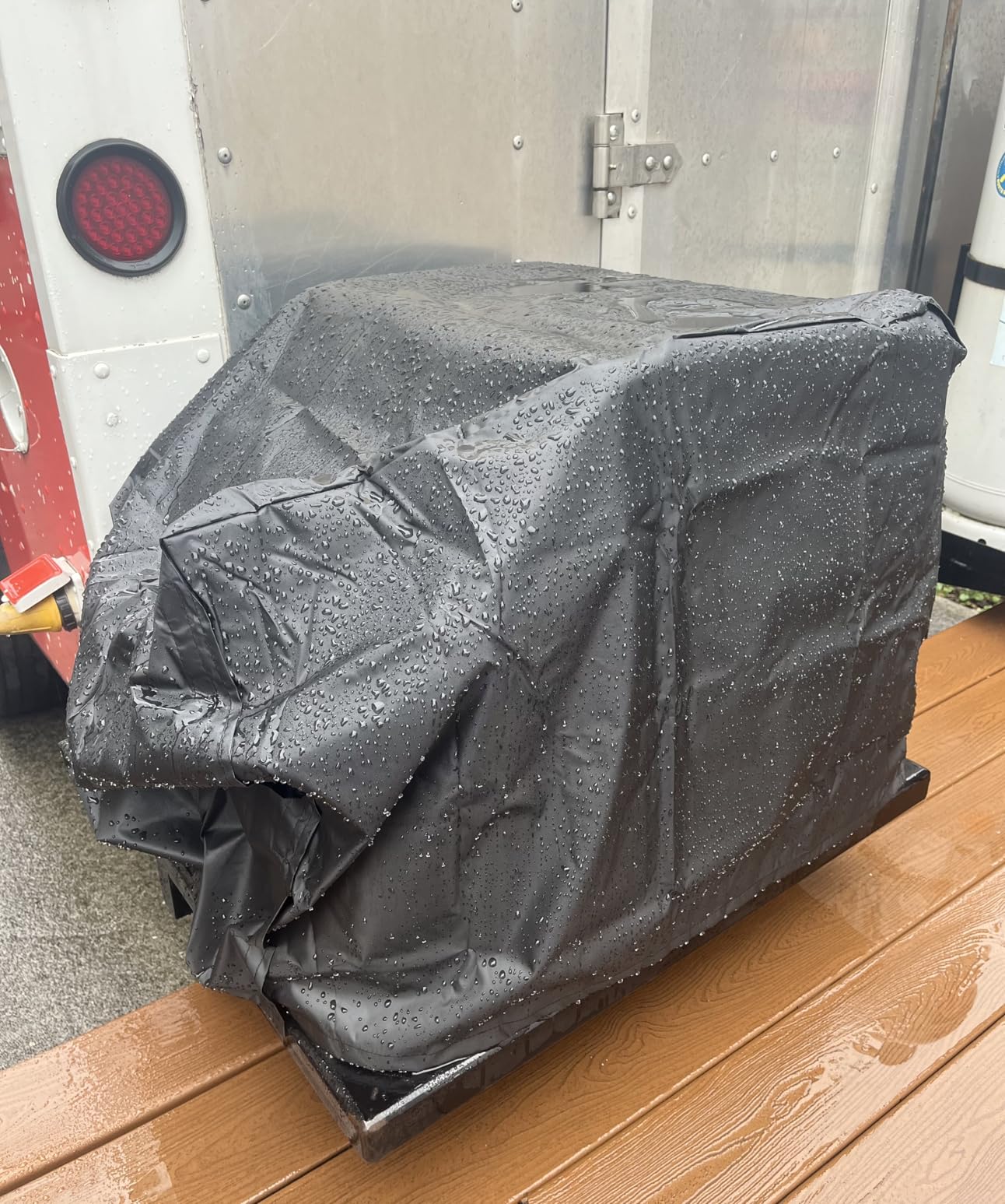 WLEAFJ Generator Cover Heavy Duty Waterproof, Universal Portable Generator Cover 32”L x 24”W x 24”H - for Most Generators 5000-10000 Watt customer photo 2