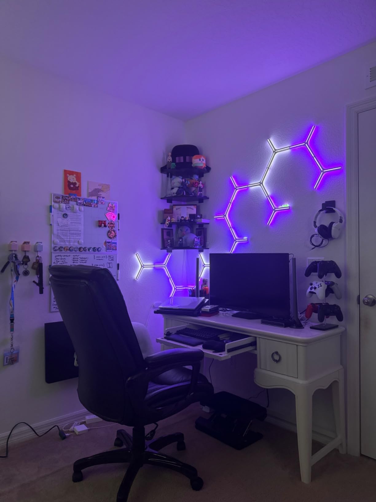 Govee Glide Y RGBIC LED Wall Lights, Smart Wi-Fi Gaming Lights with Music Sync, DIY and Timer Feature, LED Lights for Gaming Room, Wall Light 7 Pack customer photo 1