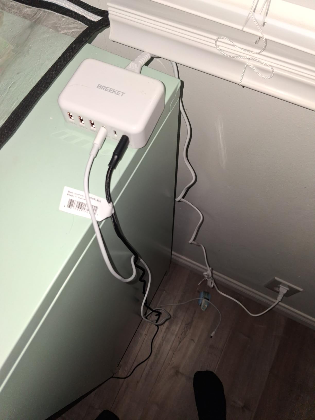 USB C Charger Block, GaN Fast USB Charging Station Hub with 100W Max 6-Port customer photo 1