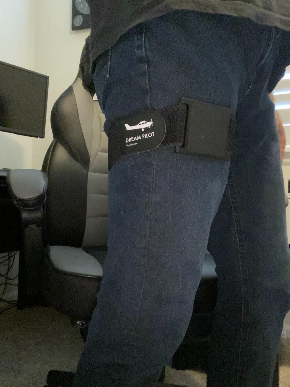 Dream Pilot Kneeboard for iPad, iPad mini, iPhone, Android Phones & Tablets customer photo 1