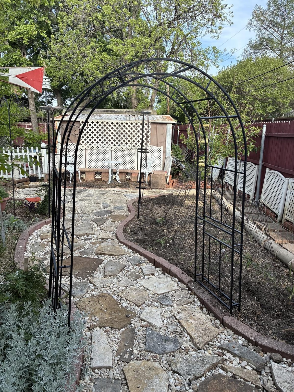 Outvita 7FT Metal Garden Arch Arbor, Black Trellis Frame customer photo 2