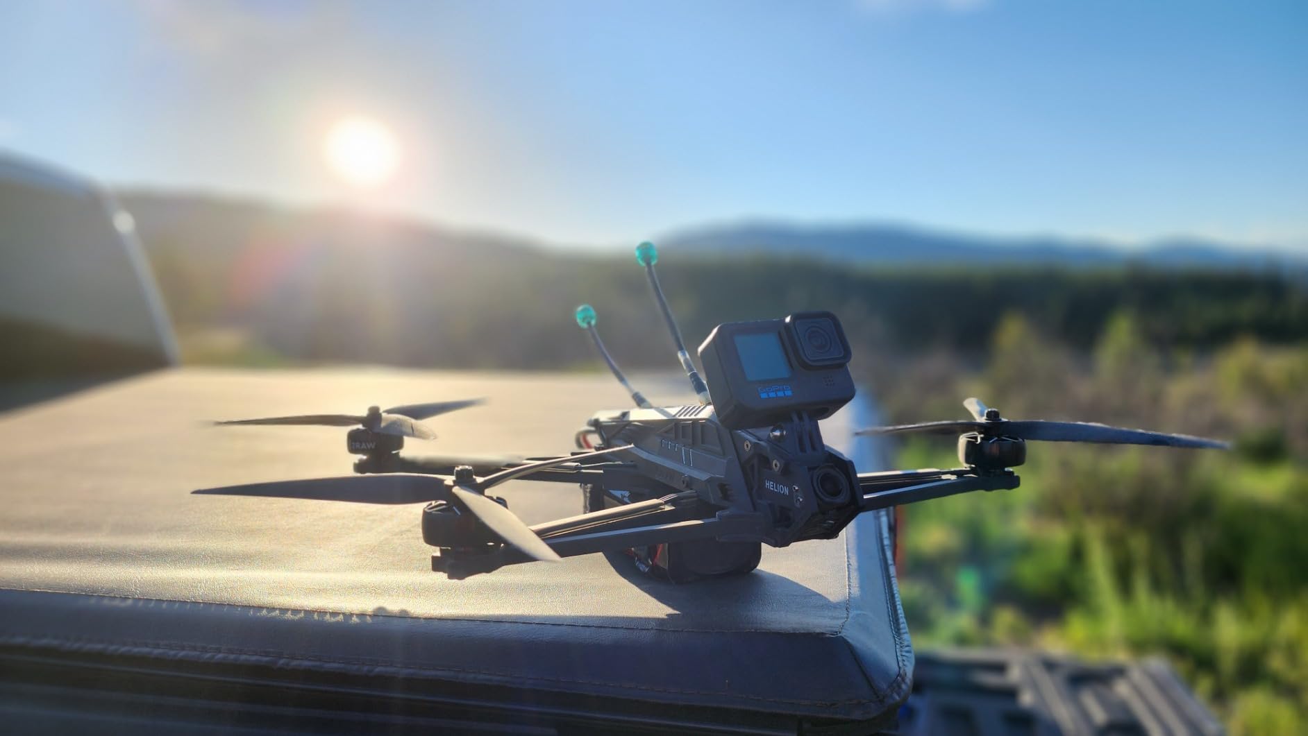 FlyFishRC 2pcs 150mm Osprey 5.8G-H-z LHCP RP-SMA Antennas 2.82dBi FPV HD Racing Drone Quad RC Radio Antenna (Blue) customer photo 2