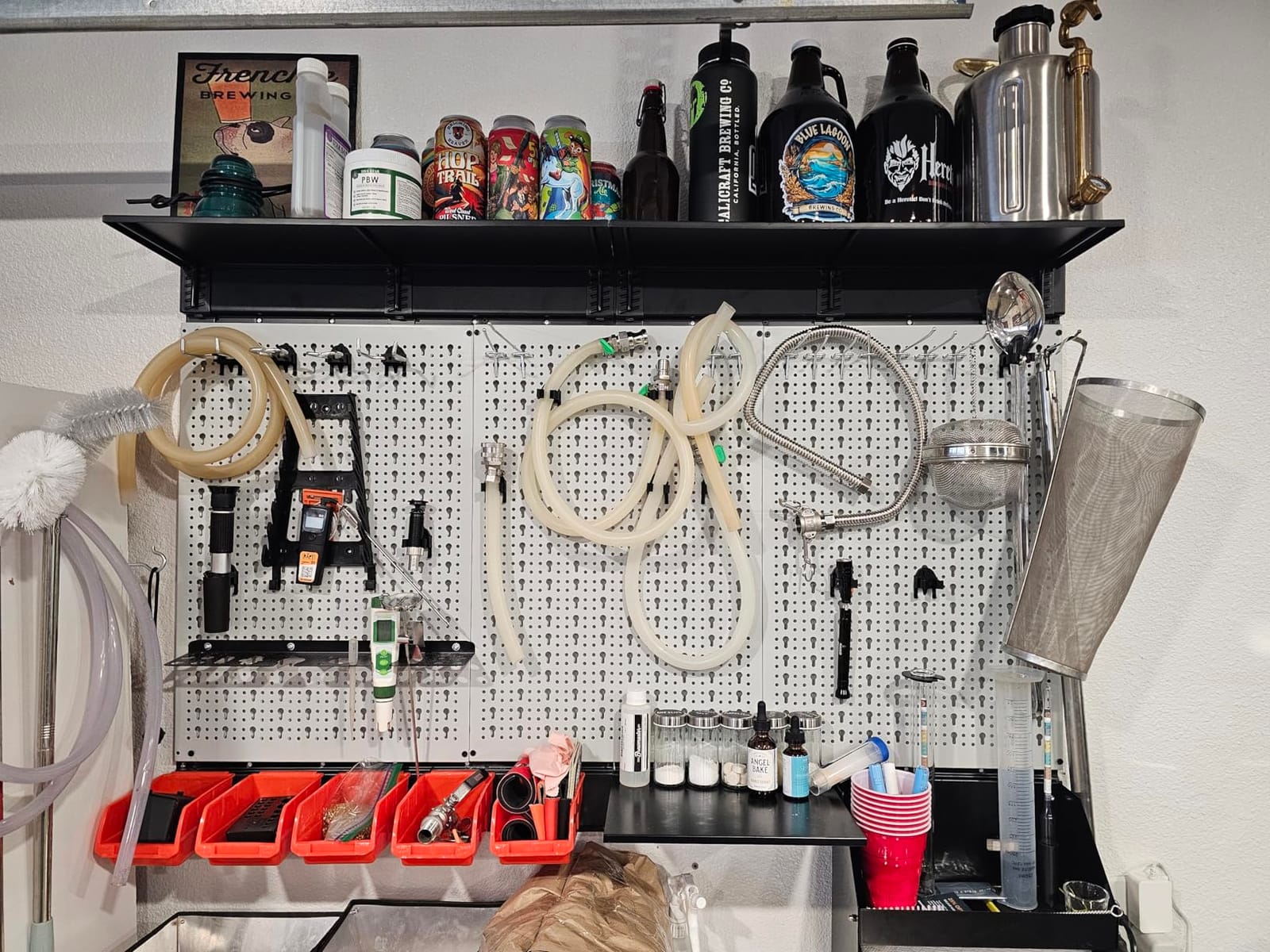 TORACK Metal Pegboard Wall Organizer 24x48 in, Tool Storage Pegboard, Black customer photo 1