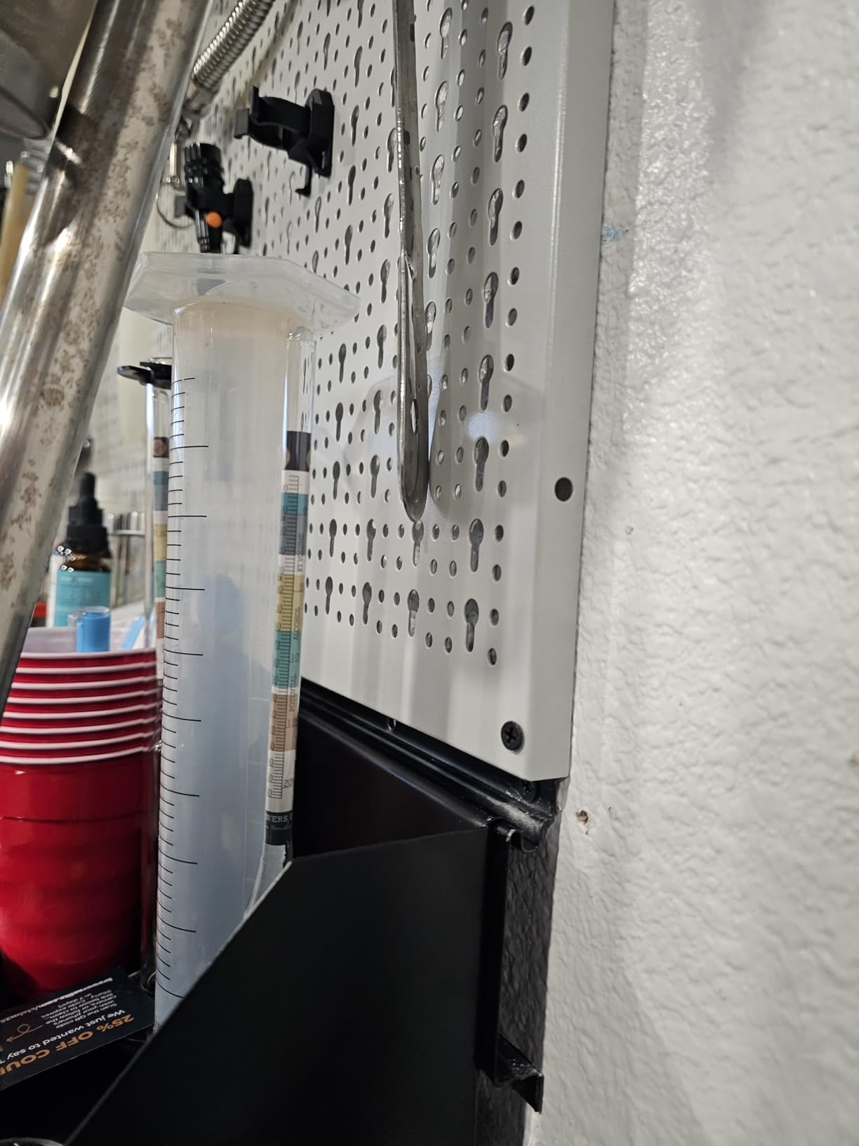 TORACK Metal Pegboard Wall Organizer 24x48 in, Tool Storage Pegboard, Black customer photo 2