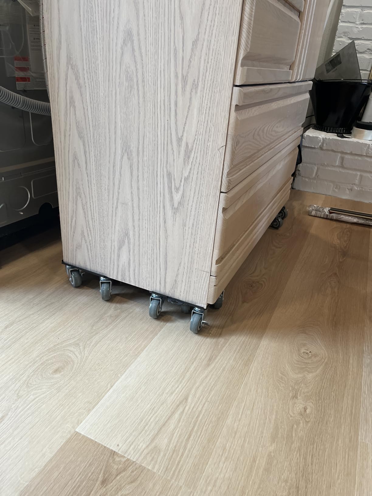 MYUEA Furniture Dolly,Furniture Movers with 5 Wheels,Carbon Steel Panel Heavy Duty Dolly,Maximum Load 3474LBS,Furniture Lifter with 5 360° Rotatable Rubber Universal Wheels(Black,6.89x6.9 in) customer photo 1
