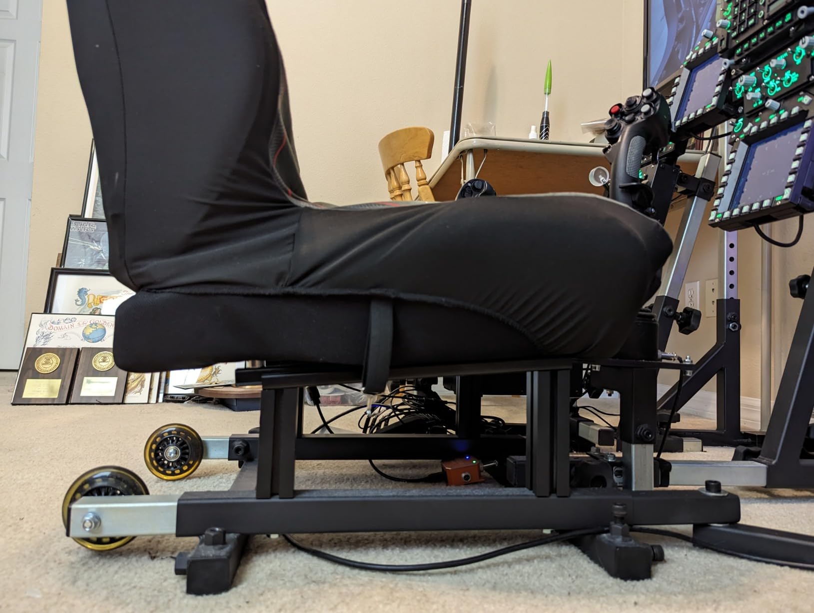 SimFab Modular Flight Simulator Cockpit For Combat Simulation. DCS Edition. Compatible With Thrustmaster Warthog, WinWing, VirPil, VKB And Alike Controls. Upgradable To General Aviation, Space Sim Or Sim Racing. (black seat) customer photo 1