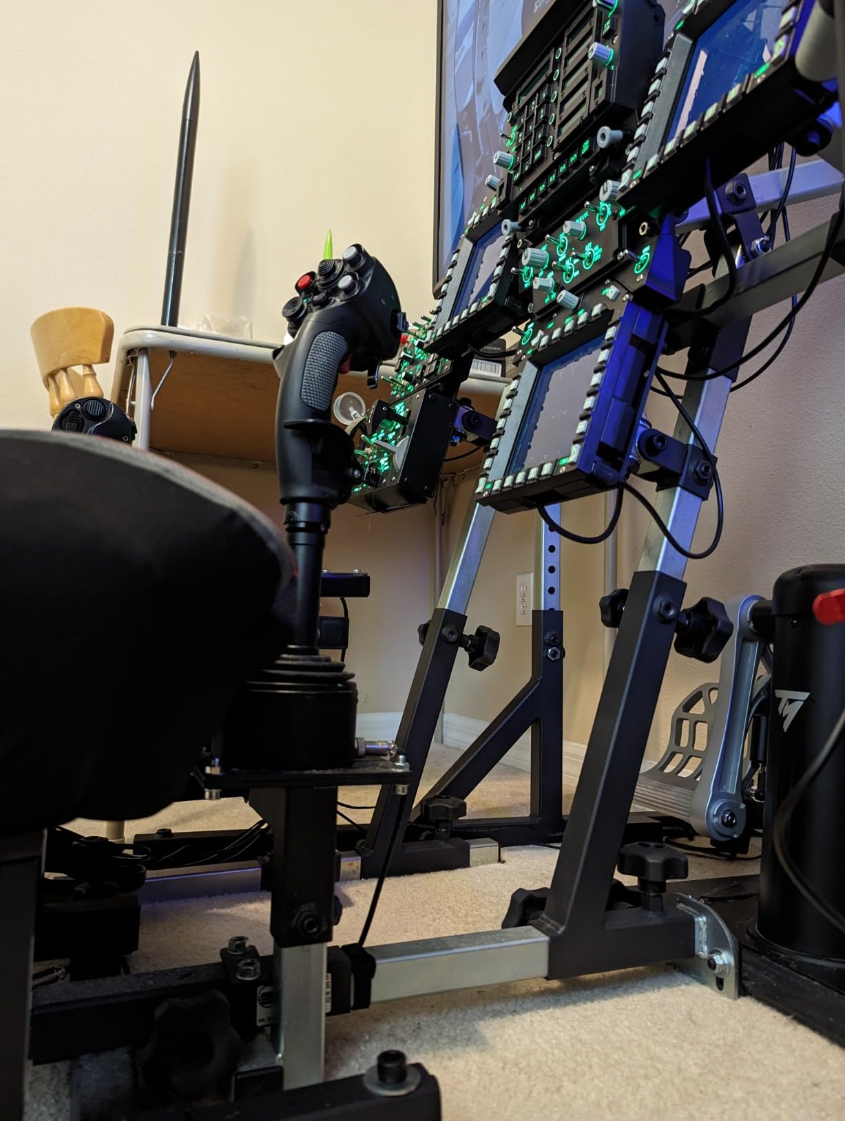SimFab Modular Flight Simulator Cockpit For Combat Simulation. DCS Edition. Compatible With Thrustmaster Warthog, WinWing, VirPil, VKB And Alike Controls. Upgradable To General Aviation, Space Sim Or Sim Racing. (black seat) customer photo 2
