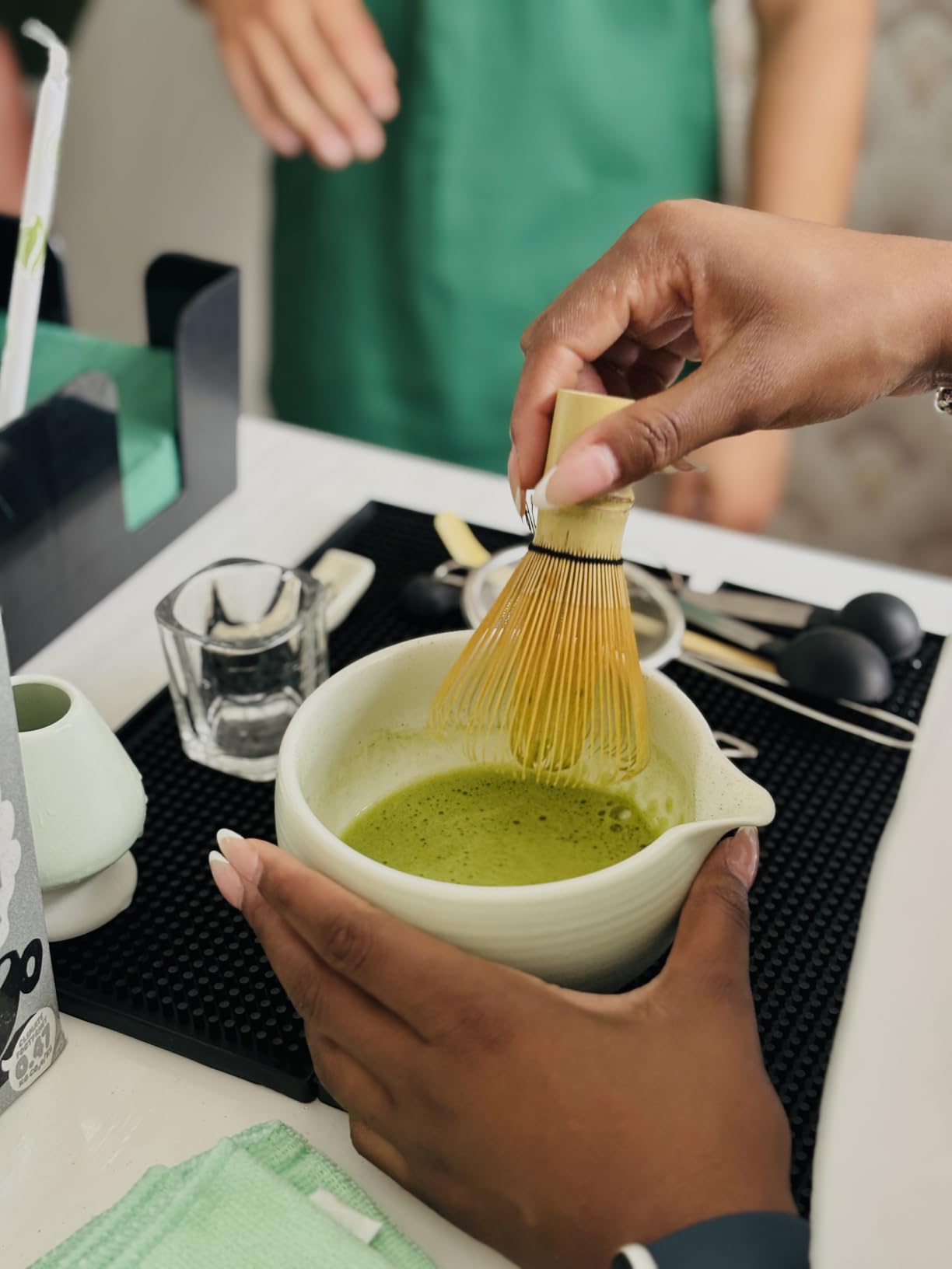 Joiish 10-Pcs Matcha Whisk Set, Matcha Kit with Measuring Spoon/Cup, Green customer photo 2