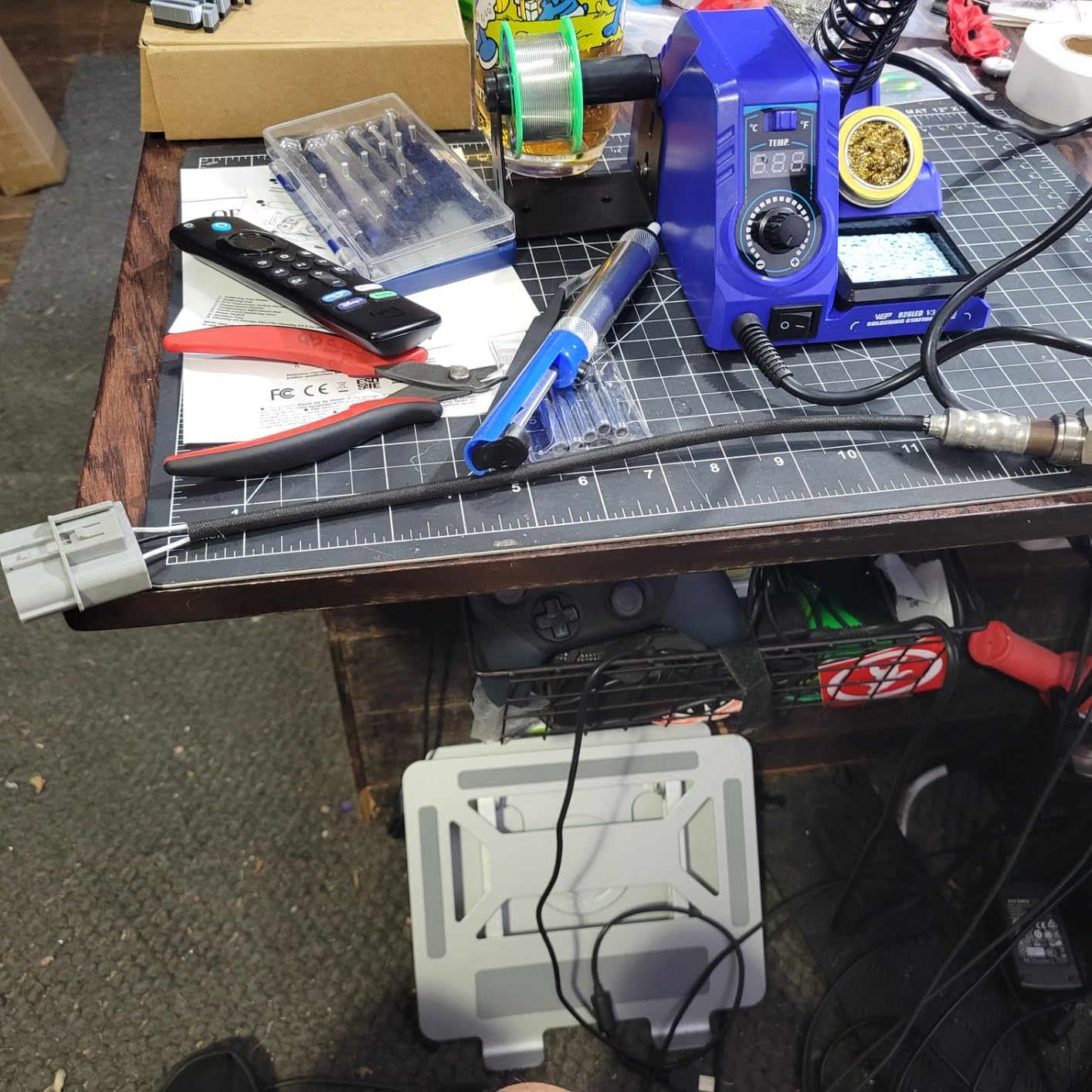 WEP 926LED V3 Soldering Station 130W MAX Soldering Iron Kit with Solder Wire, 5 Soldering Tips, Tweezers, Solder Sucker, Tip Cleaner, Temperature Control, Sleep Mode, C-F Conversion customer photo 1