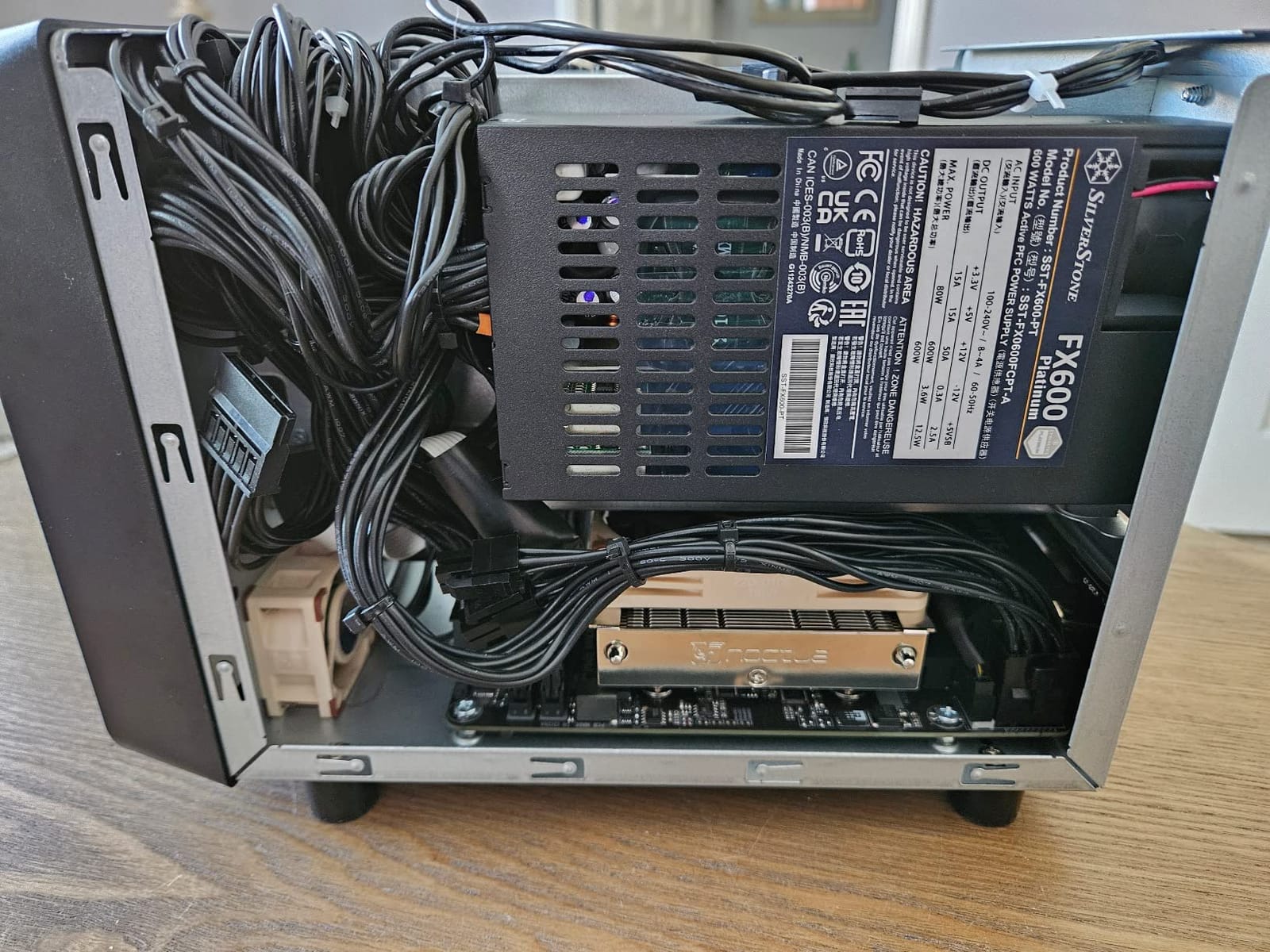 8 + 2 Bay DIY NAS Case, 8 x 2.5″ / 3.5″ Tray + 2 x 2.5″ Internal Bay. MB ITX. PSU Flex. Front USB 3.0 8cm Chassis Fan Hot Swap Backplane. Network Attached Storage Private Cloud Enclosure. customer photo 1