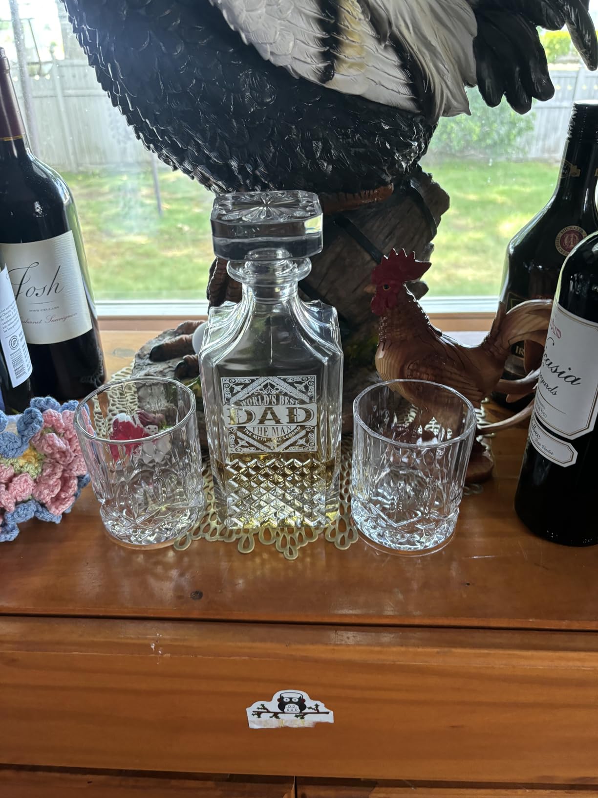 PONPUR Whiskey Decanter Engraved We The People American Flag, 750ml Whiskey Decanter Set with 2 Glasses, Fathers Day Patriotic Birthday Gifts For Men Dad, Liquor Scotch Bourbon Presents customer photo 2