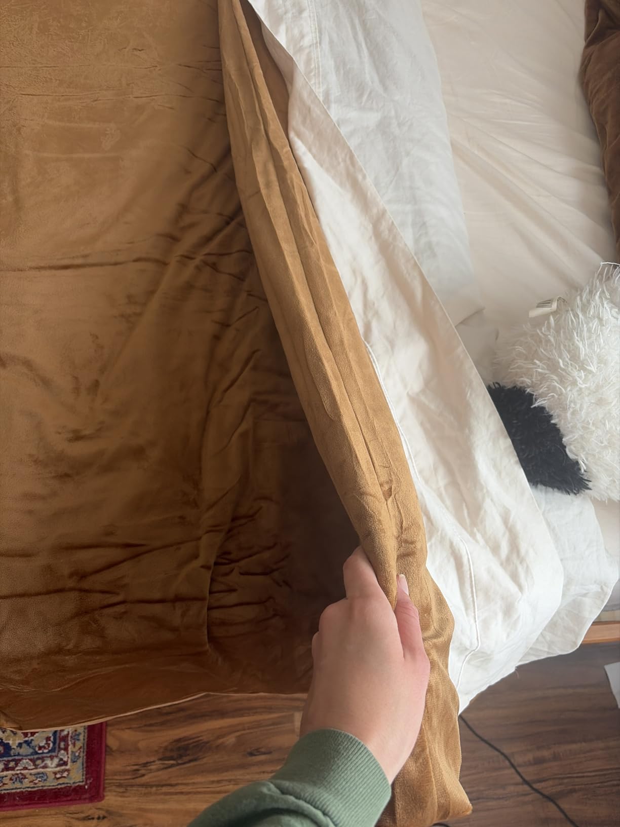 MEELUS Lightweight Comforter Cooling White, All Season Duvet Insert customer photo 2