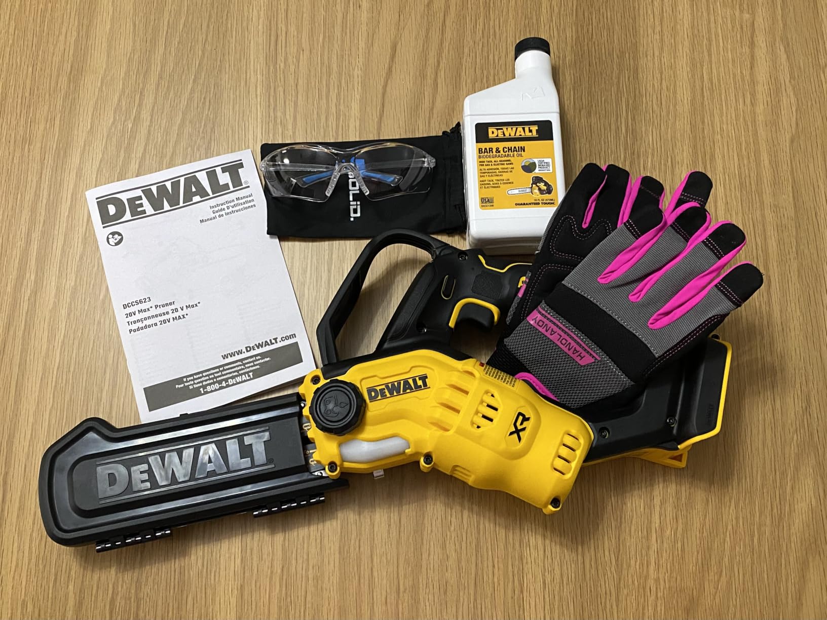 Dewalt Chainsaw Pruning CRDLS 20V 8IN DCCS623B customer photo 1