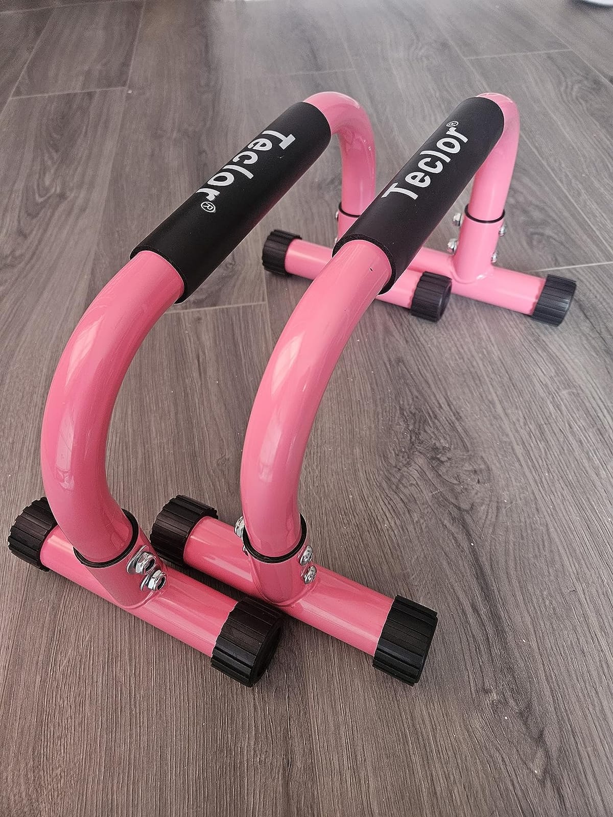 Teclor Push Up Bar, Parallettes Bars For L-sit & Dip, Heavy-Duty No Wobbling Parallel Bars Stand For Handstands, Full Planche, Calisthenics, 9.5in High Workout Stands for Home Fitness Training customer photo 2