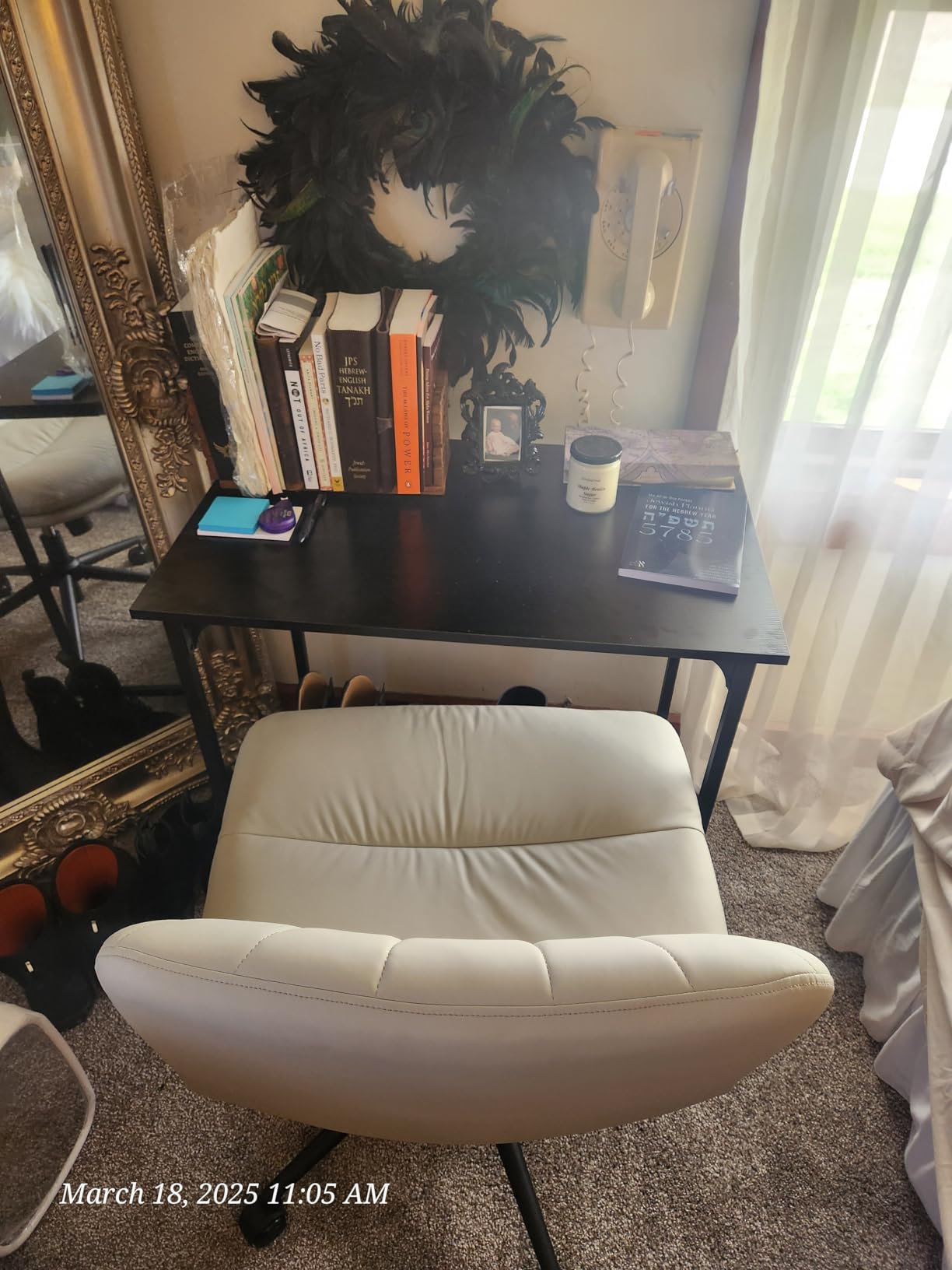 Marsail Armless-Office Desk Chair with Wheels: PU Leather Cross Legged Wide Chair,Comfortable Adjustable Swivel Task Chairs for Home,Office,Make Up,Small Space,Bed Room(Light Beige) customer photo 2