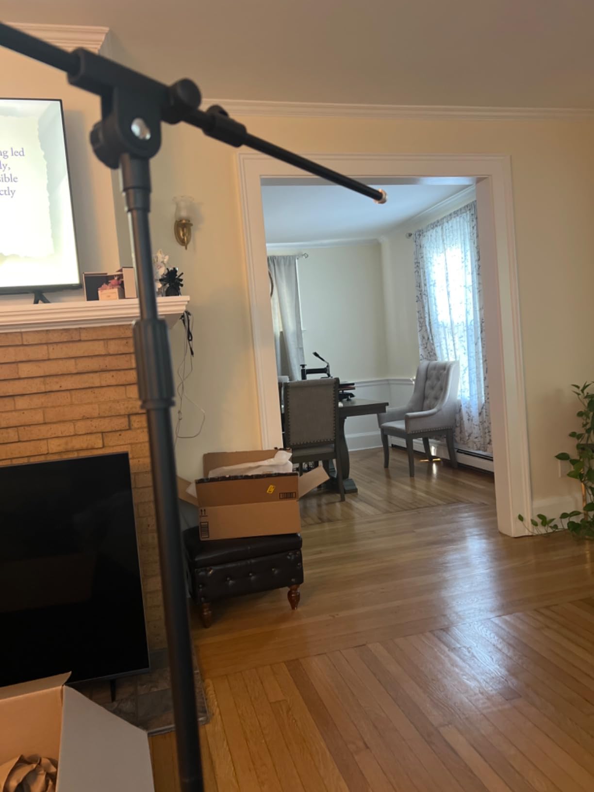 CAHAYA Mic Stand Heavy-Duty Super Resistent Tripod Boom Height Adjustable customer photo 2