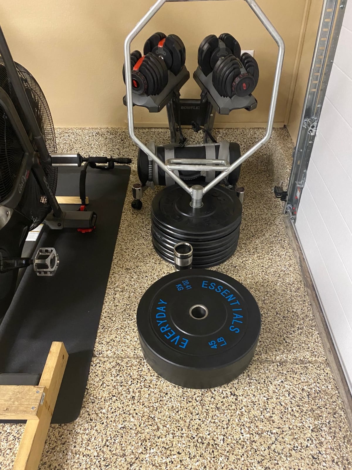 BalanceFrom Olympic Rubber Bumper Weight Plate Set with Steel Hub Inserts – 2-Inch Hole Plates for Strength Training, Powerlifting, and Weightlifting at Home, Garage, or Commercial Gym customer photo 1