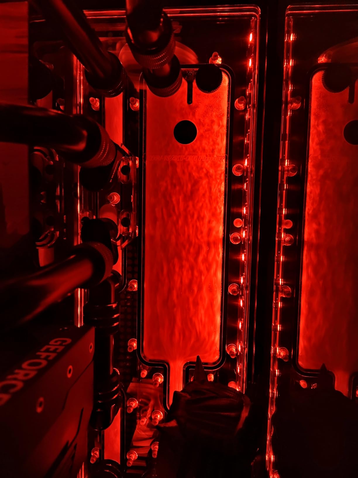 Bykski Distro Plate (RGV-NZXT-H9 Flow-P-K) for NZXT H9 Flow - PMMA w/ 5v Addressable RGB(RBW) - DDC Pump with Armor customer photo 1