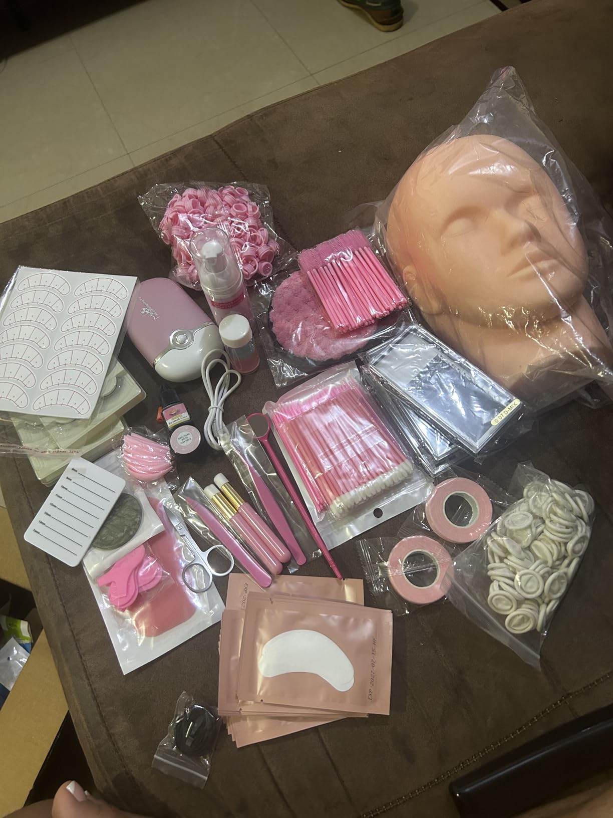 Lashes Kit for Eyelash Extension Beginners 470PCS Professional Lash Mannequin Head Practice Kit with Everything Lash Glue Lash Shampoo Lash Fan, Lash Extension Supplies for Practice Training customer photo 1
