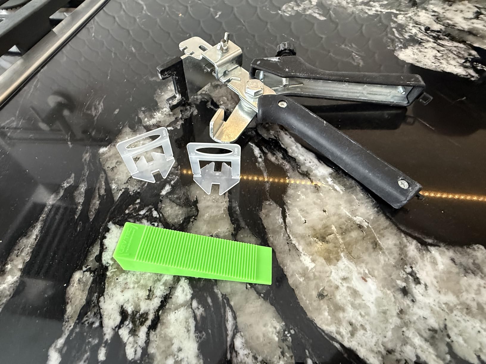 Tile Leveling System Clips 1/16