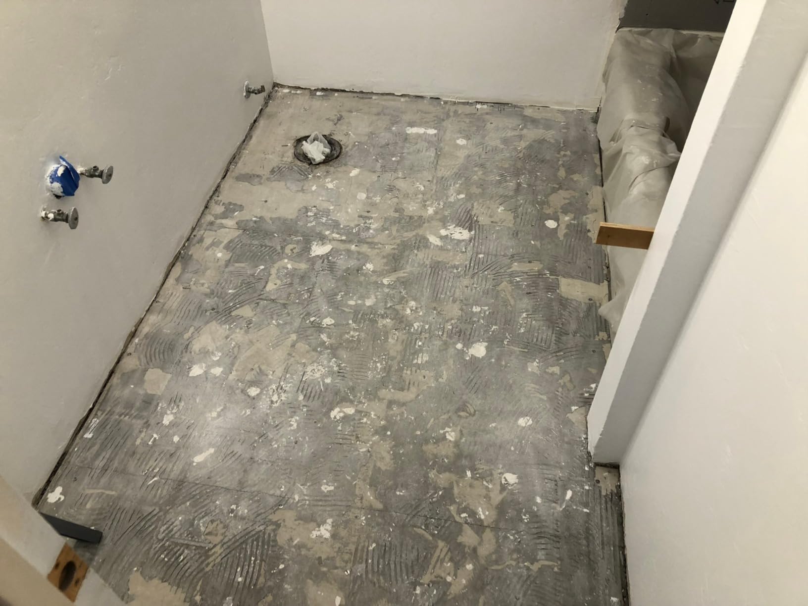 Anfrere 5 Inch SDS Plus Floor Scraper with Spare Bolts and Locknuts | Easily Removes Tile, Plaster, Hardwood Floors and Works with All SDS-Plus System Rotary and Electric Hammers customer photo 2