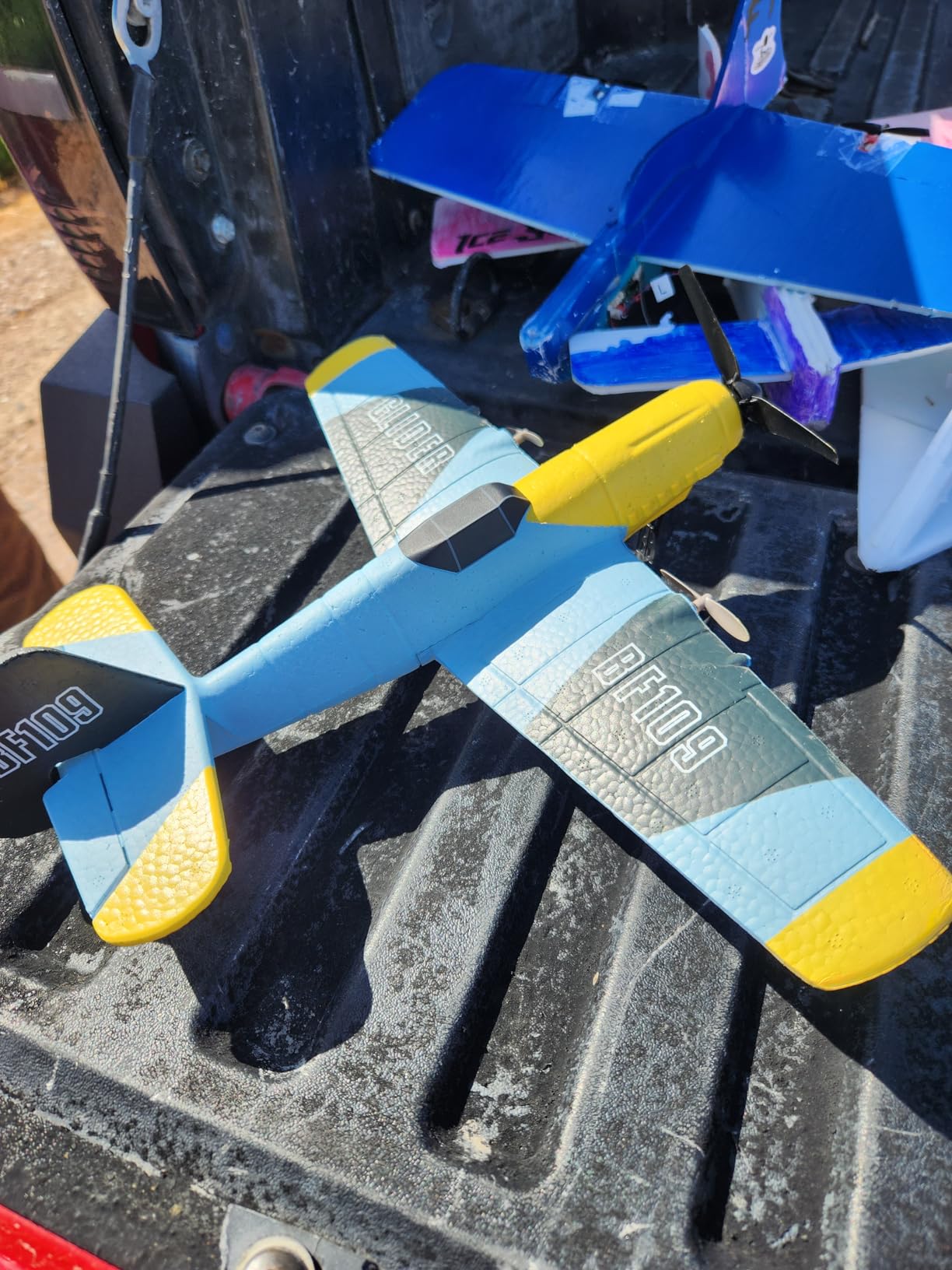 DEERC RC Plane 3 Channel BF-109 Remote Control Airplane Fighter RTF Toys | 2.4GHz 6-axis Gyro Stabilizer RTF Glider Aircraft Plane with 2 Batteries,Easy to Fly for Adults Kids Beginners Boys customer photo 1