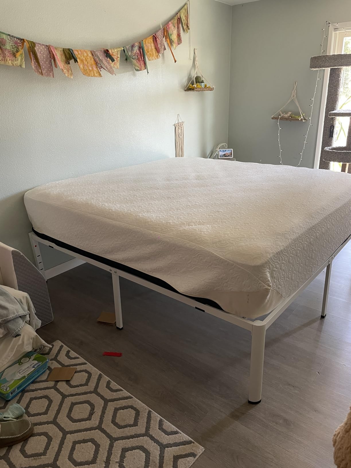ROIL 18 Inch Queen Bed Frame with Rounded Corner & 4 Mattress Baffles customer photo 2
