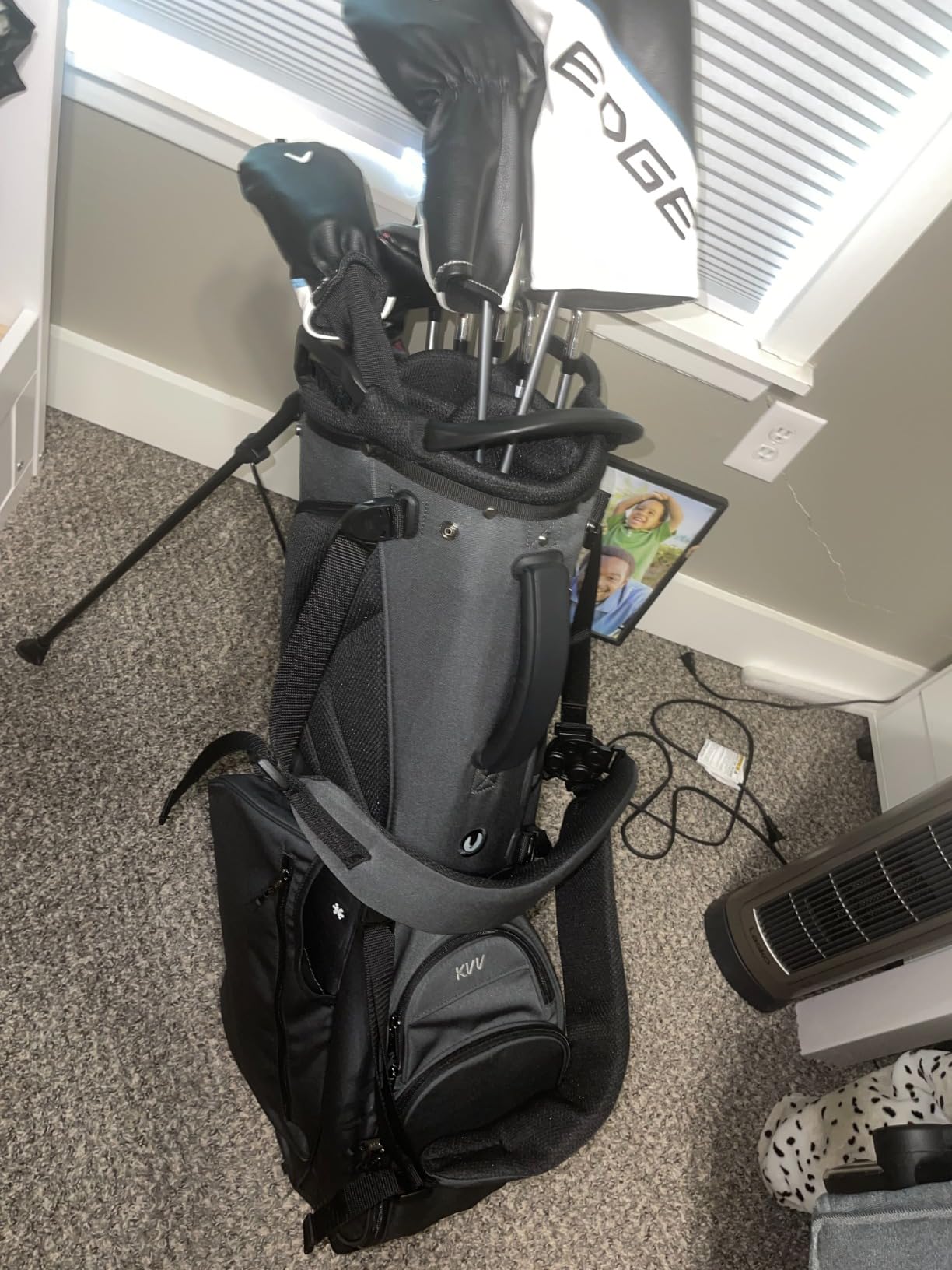 KVV Lightweight Golf Stand Bag with 7 Way Full-Length Dividers, 5 Zippered Pockets, Automatically Adjustable Dual Straps,Elegant Design customer photo 1