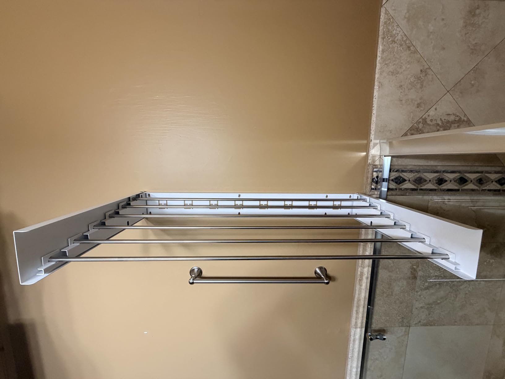 Vikaqi Wall Mounted Clothes Drying Rack 40 inches, Foldable Wall Mount Laundry Rack Folding Indoor, Drying Rack Clothing Collapsible, Hidden Space Saver with Wall Template, 6 Rods, White customer photo 2