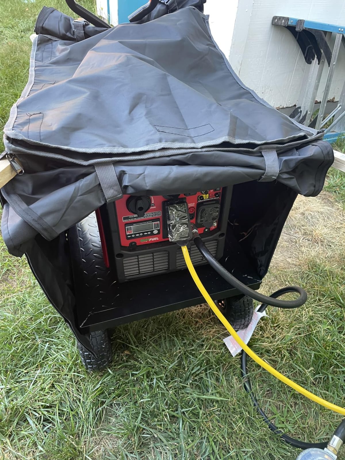 NGB Generator Runing Cover 24.8L x 20.2Wx 20.8H for Universal Most Inverter Generators Made of 600D plus 210D Double Layer Heavy Duty Waterproof Fabric The Top Cover is Waterproof for Refueling. customer photo 1