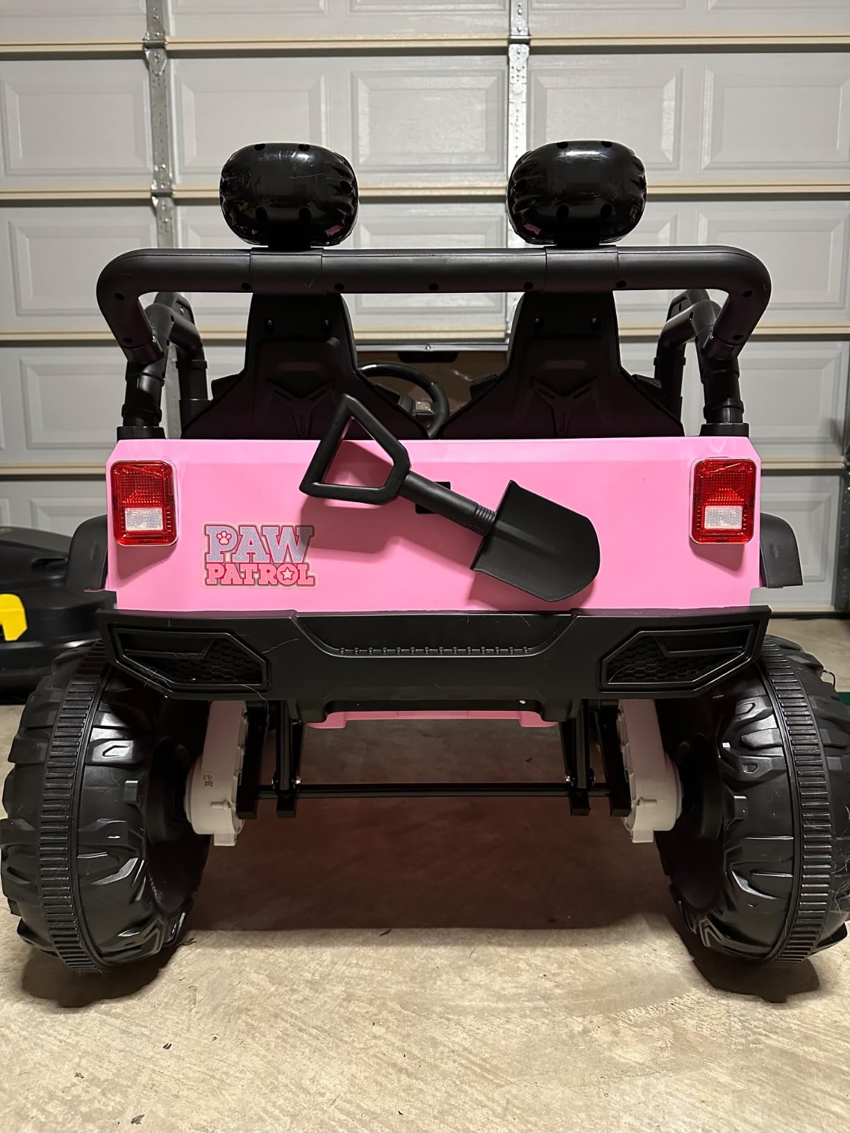 Hikole 24V Ride On Toys for Big Kids w/Remote Control, 2 Seater, 4WD, Pink customer photo 2