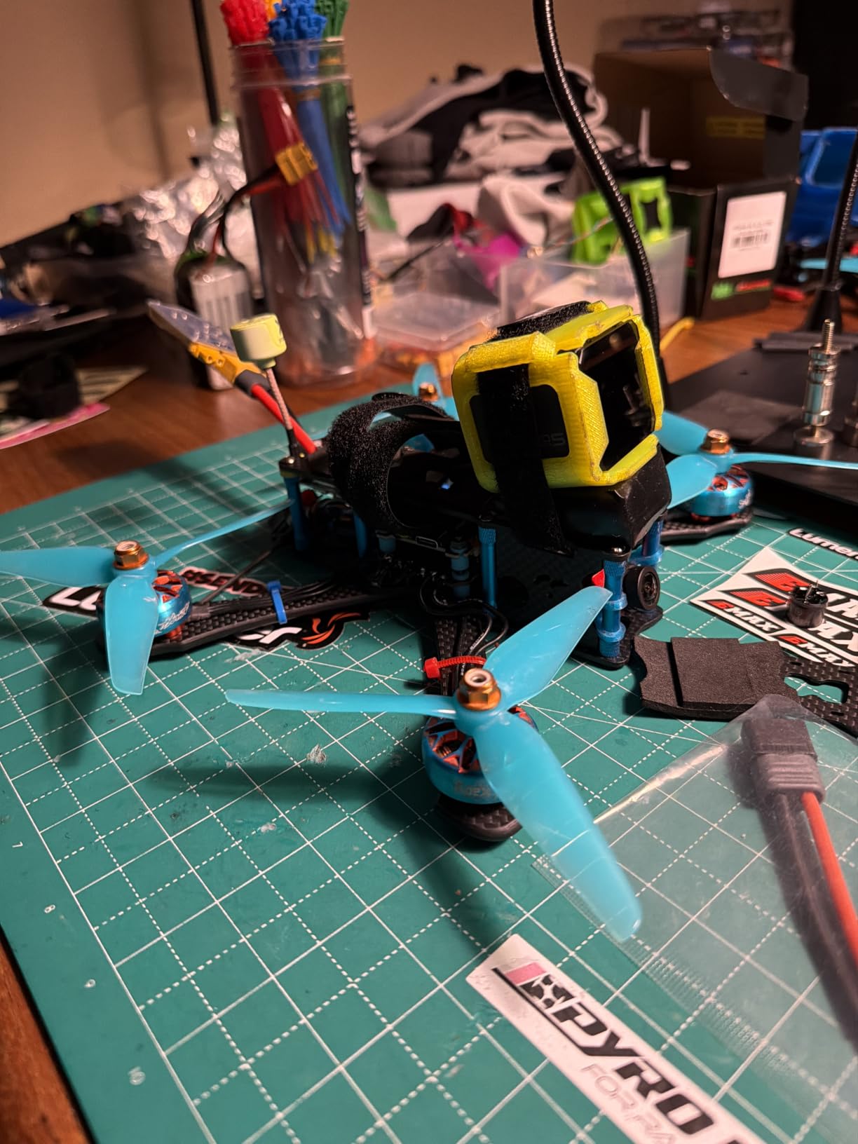 SoloGood F722 Flight Controller 30.5x30.5MM FC Stack with 4in1 60A ESC BLS8 Integrating 5V/10V Dual BEC for FPV RC Racing Drone Freestyle Quadcopt customer photo 2