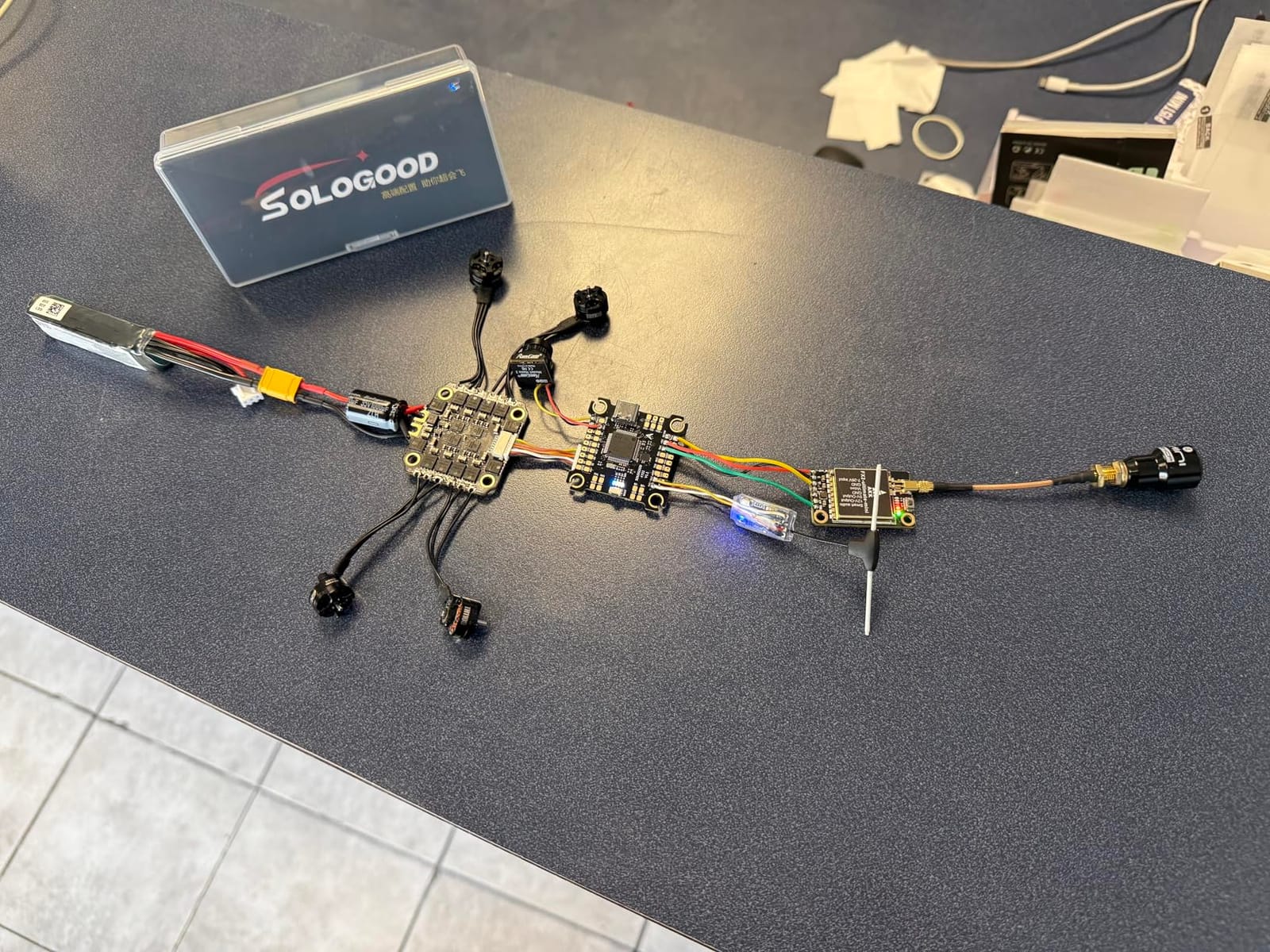 SoloGood F722 FPV Flight Controller Stack ICM42688P F722 Flight Controller with 60A 4in1 ESC 30X30mm 2-6S for FPV Freestyle Drones Parts customer photo 1