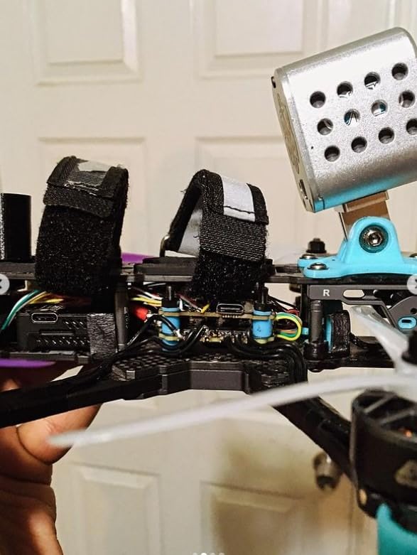 SoloGood F722 FPV Flight Controller Stack ICM42688P F722 Flight Controller with 60A 4in1 ESC 30X30mm 2-6S for FPV Freestyle Drones Parts customer photo 2