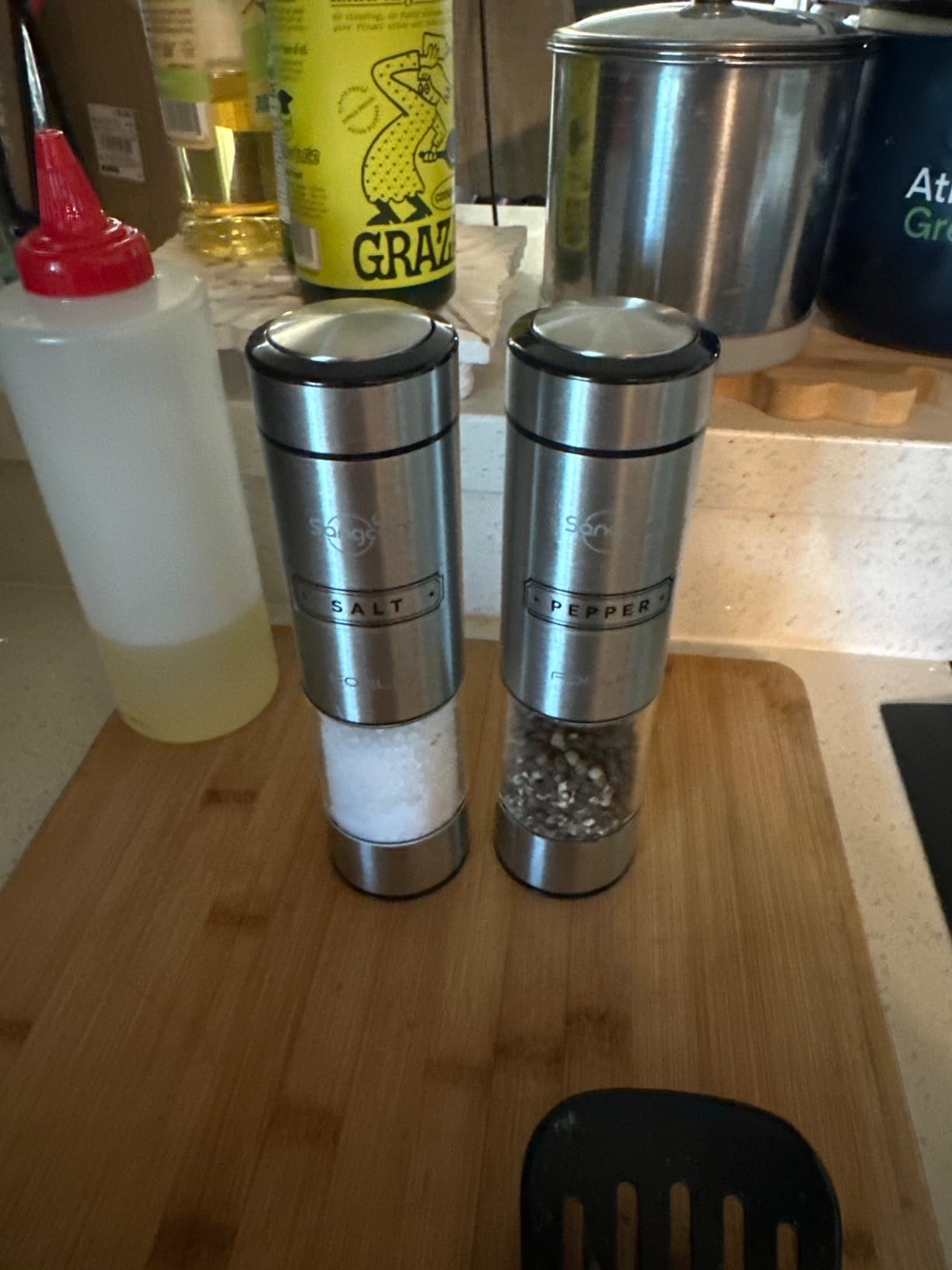 FORLIM Electric Salt & Pepper Grinder Set, Rechargeable 2 Pack, Black White | One-Hand Control for Home Cooks, BBQ, Meal Prep and Dining; 3.4 oz Removable Clear Cups, White LED, 7 Settings, Ceramic Core customer photo 2