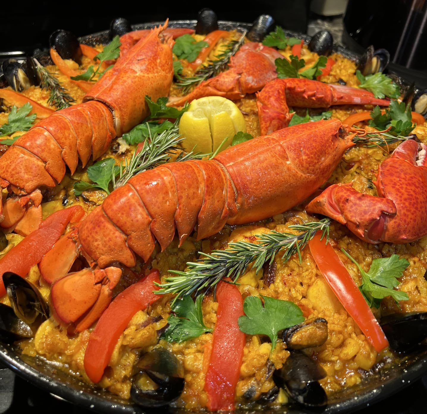 Paelluxe Paella Burner Stand & Regulator Set with 18 Inch Pan -12 Servings | Dual Burner Rings, Individual Heat Control, Windshield & Outdoor Cover Included, CE Certified, Ready to Use Complete Set customer photo 2