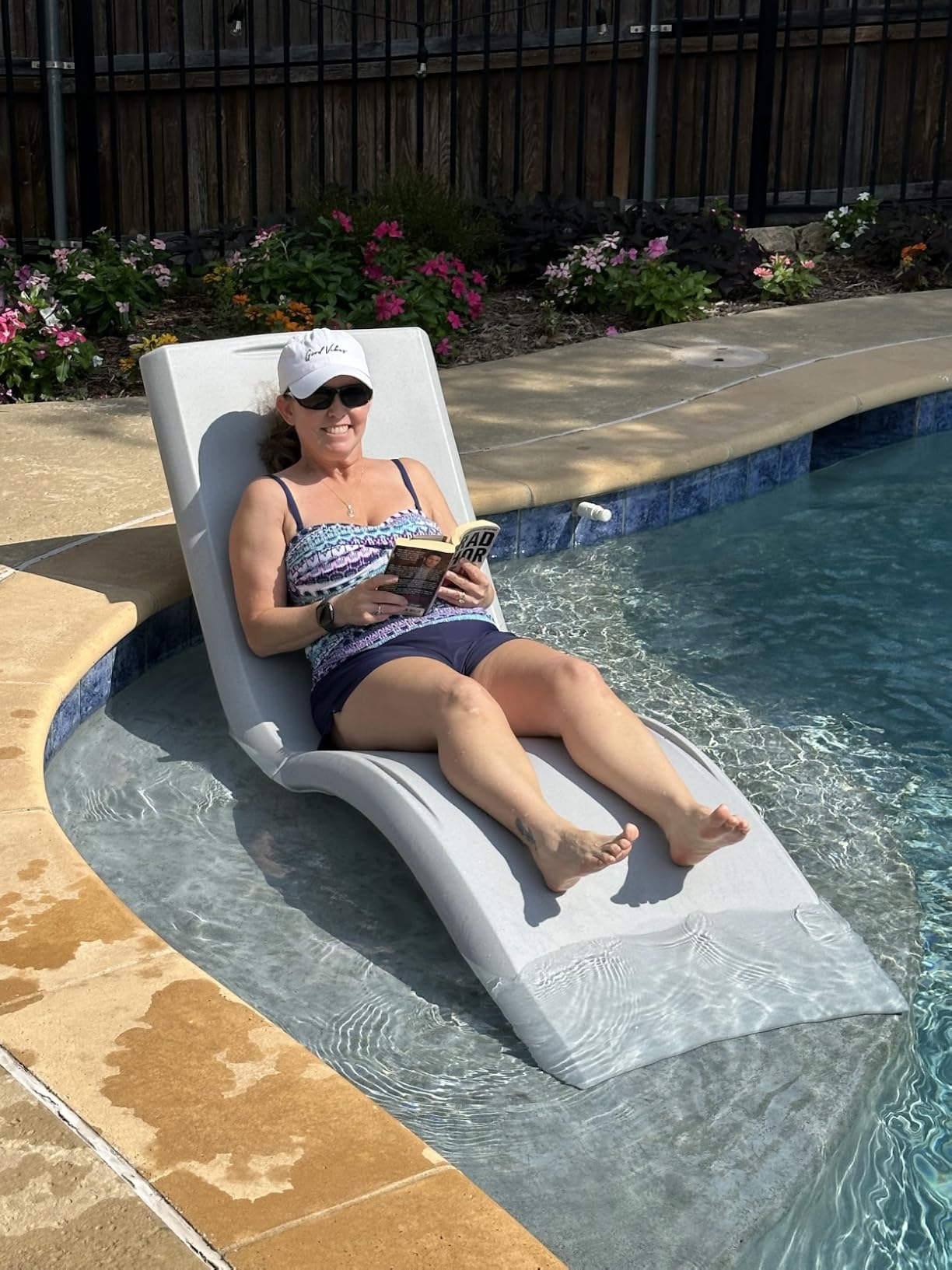 Step2 Vero Pool Lounger, Fade-Resistant, Waterproof Patio Furniture, Pool Lounge Chair for Sun Shelf, Use in Pools with Shelves Up to 12-Inches Deep or Outside Pool Deck, Weighted, White customer photo 2