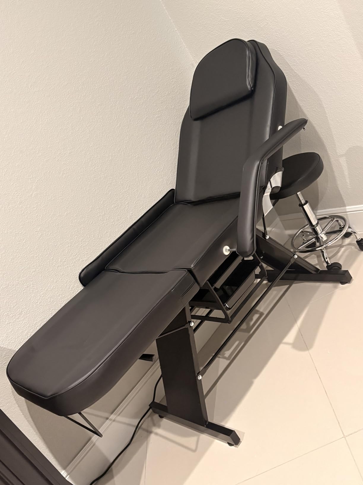 Facial Chair with Wheels Tattoo Chair for Client Black customer photo 1